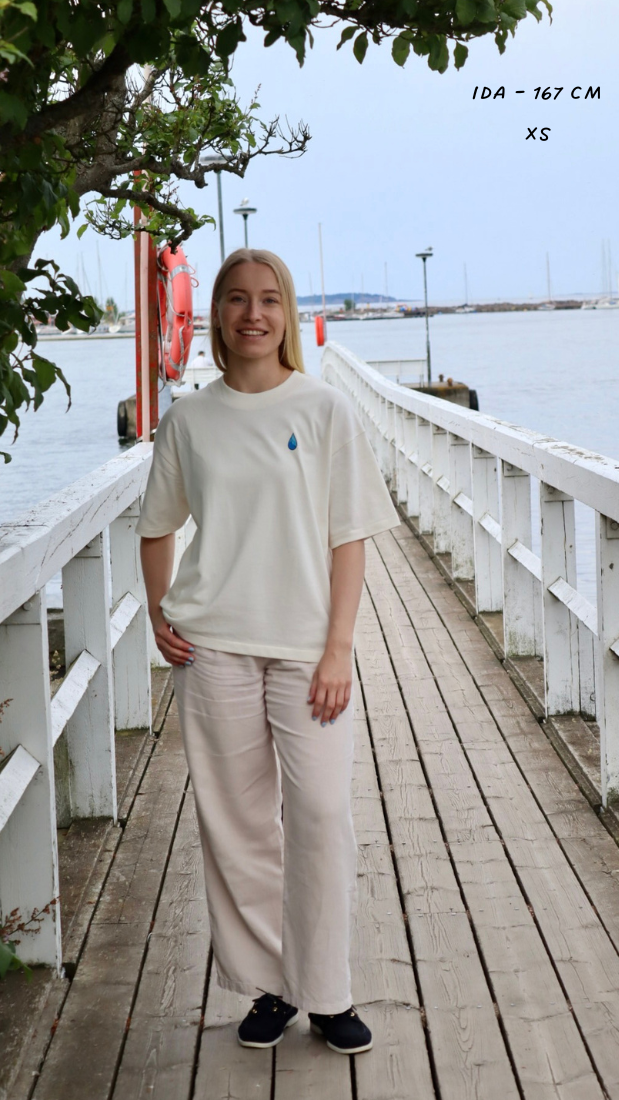Onnenkyynel unisex kerma Boxy T-paita