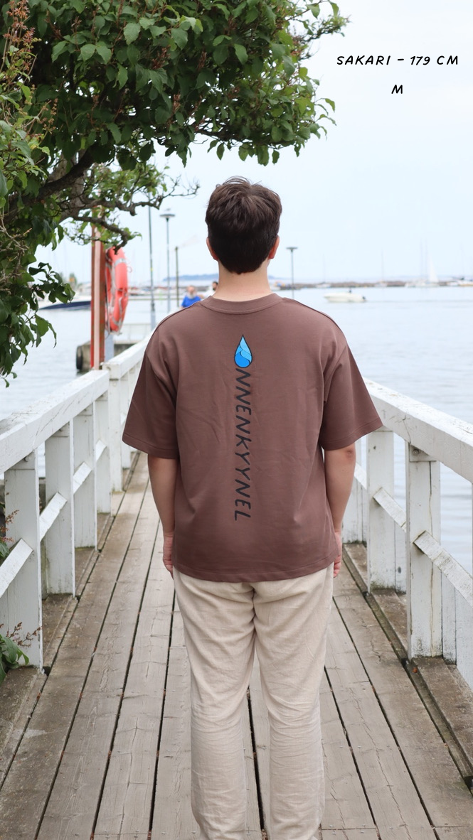 Onnenkyynel unisex mokka Boxy T-paita